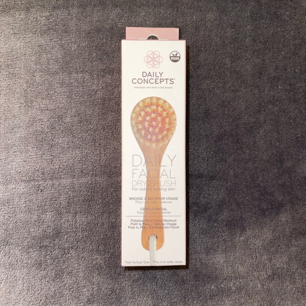Daily Concepts Facial Dry Brush